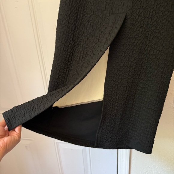 RITA ROW black cream crinkle popcorn textured pencil stretchy midi maxi skirt - Picture 5 of 9